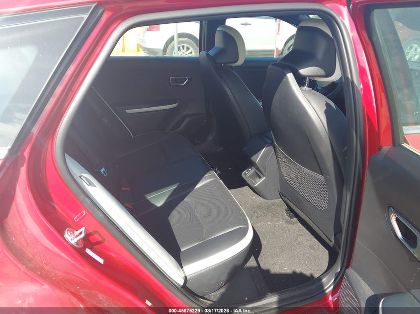2025 KIA K4 auction photo 8