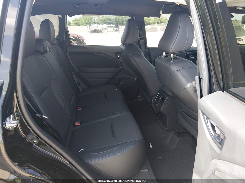 2025 SUBARU FORESTER auction photo 8