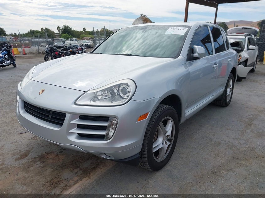 2010 PORSCHE CAYENNE auction photo 2