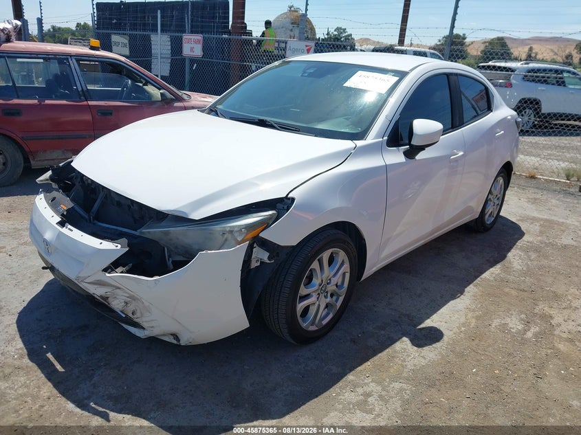 2018 TOYOTA YARIS IA auction photo 2
