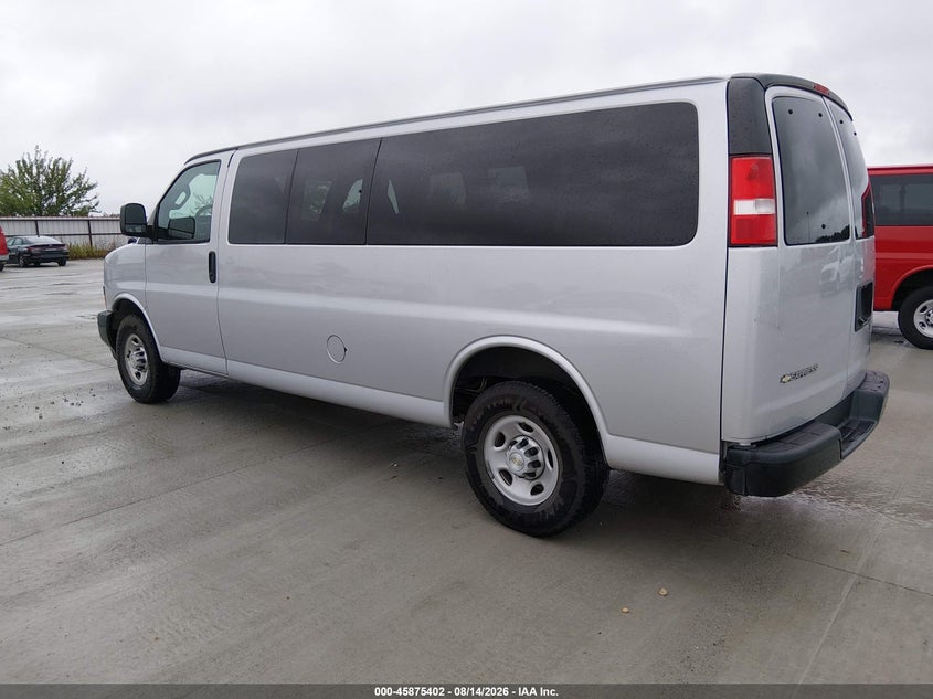 Photo 3 - CHEVROLET EXPRESS PASSENGER
