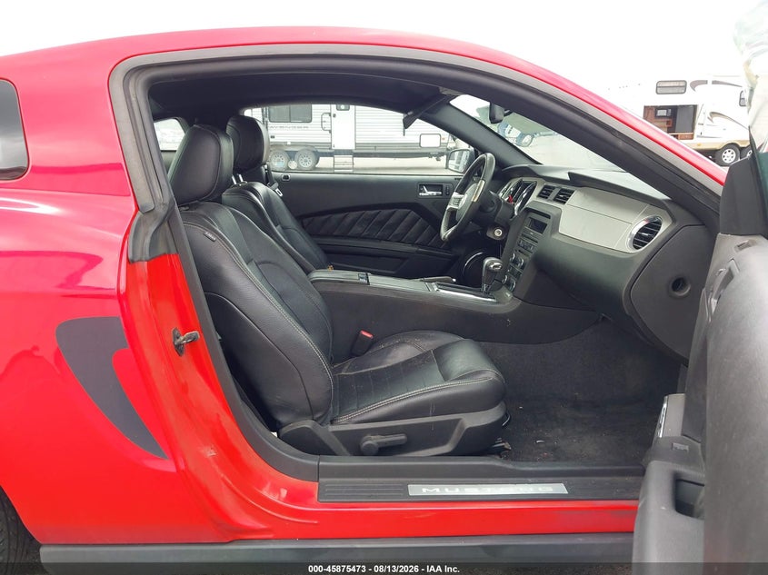 2011 FORD MUSTANG auction photo 5