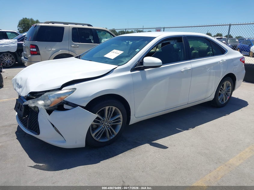 2017 TOYOTA CAMRY auction photo 2