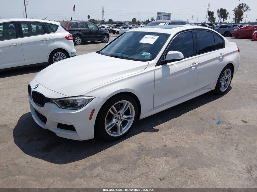 2014 BMW 3er, Удар сзади, IAAI, VIN WBA3C1C55EK107006 — фото 2