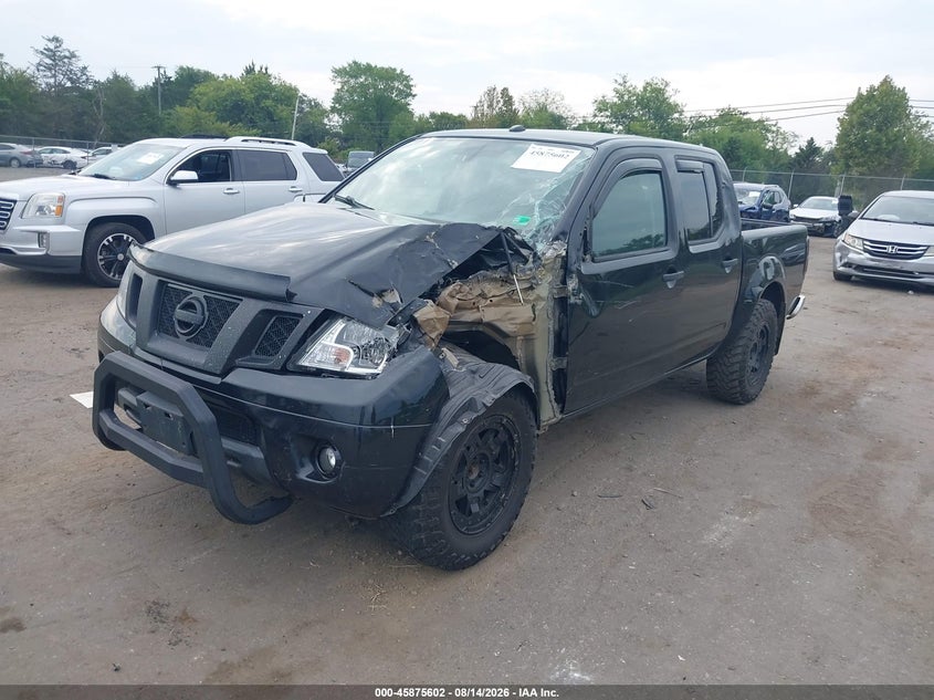 2017 NISSAN FRONTIER auction photo 2
