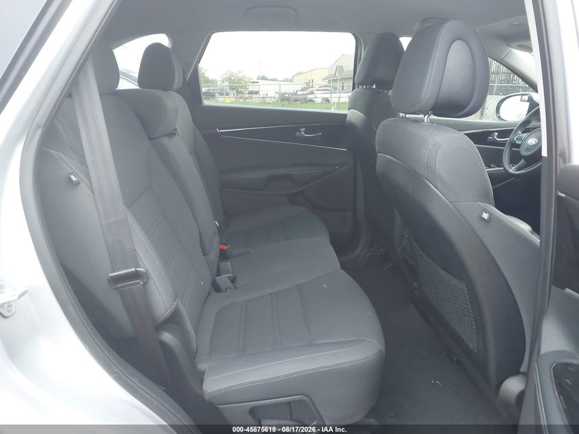 2016 KIA SORENTO 2.4L LX · Фото 8