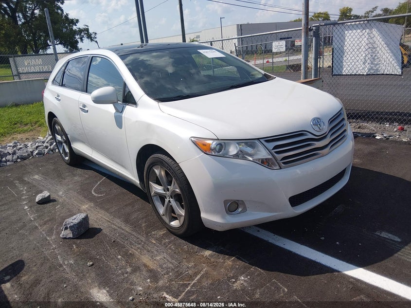 2010 TOYOTA VENZA auction photo 1