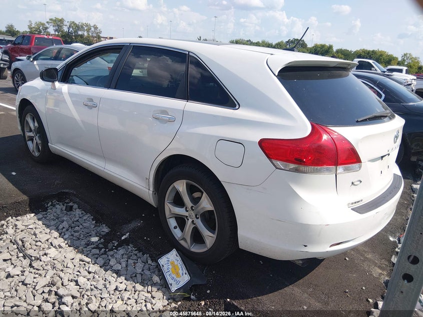 2010 TOYOTA VENZA auction photo 3