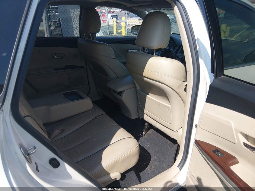 2010 TOYOTA VENZA auction photo 8