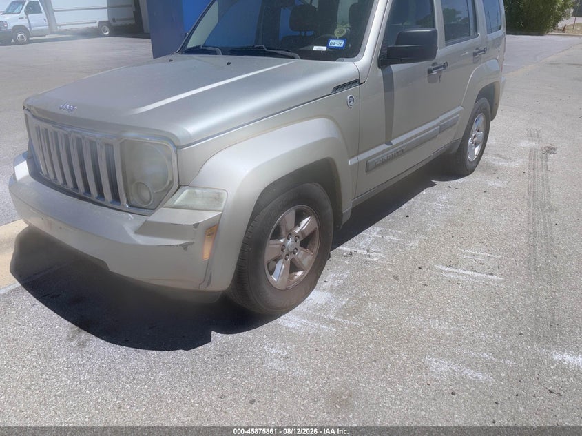 2011 JEEP LIBERTY auction photo 2