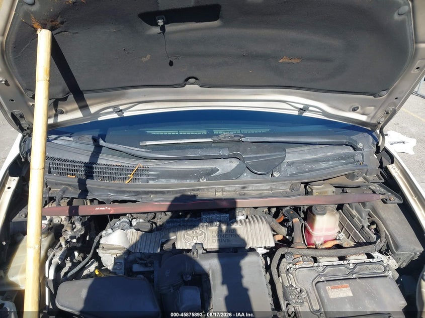 2011 TOYOTA PRIUS auction photo 6