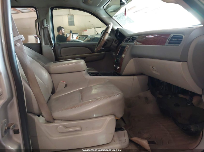 CHEVROLET TAHOE 2007 VIN 1GNFK13037J393896