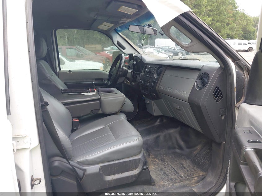 2015 FORD F-350 CHASSIS auction photo 5