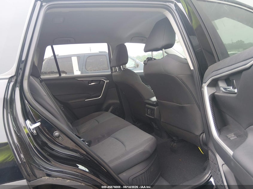 TOYOTA RAV4 HYBRID - zdjęcie 8