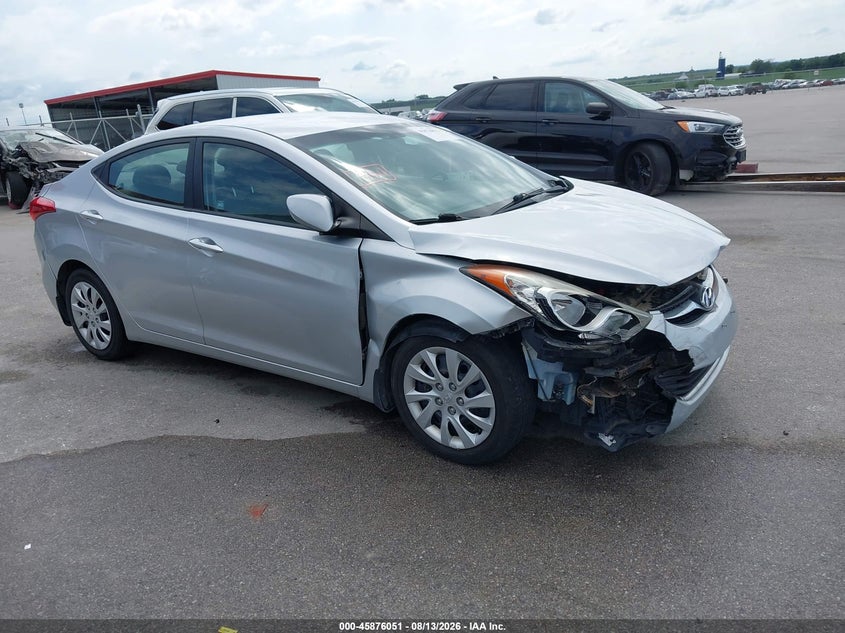2013 HYUNDAI ELANTRA auction photo 1