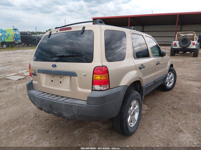 2007 FORD ESCAPE auction photo 4