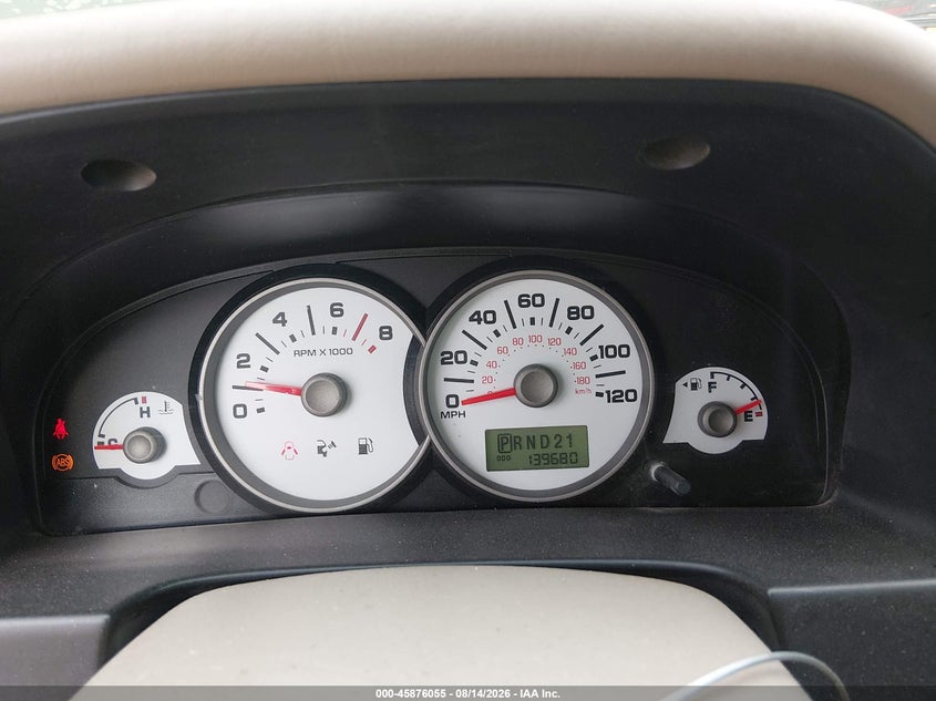 2007 FORD ESCAPE auction photo 7