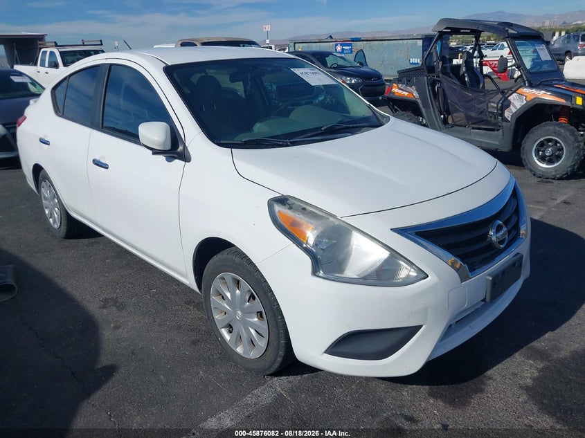 2015 Nissan Versa 1.6 S/1.6 S+/1.6 Sl/1.6 Sv, Знос, IAAI, VIN 3N1CN7AP3FL827637