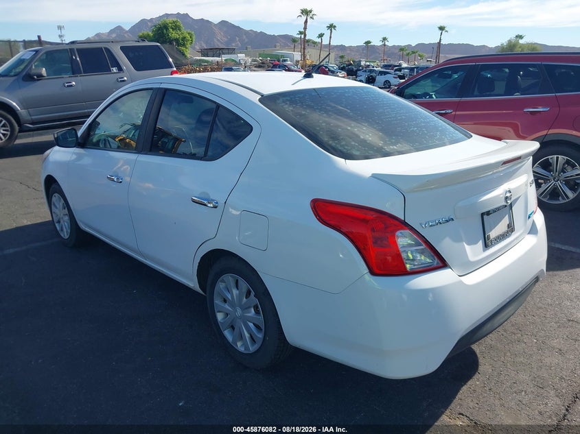 2015 NISSAN VERSA auction photo 3