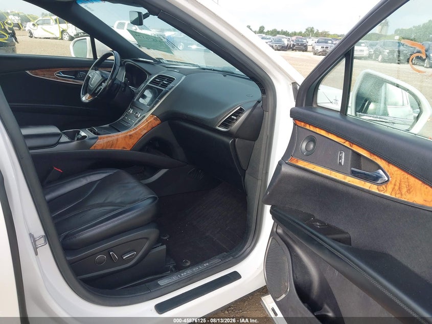 LINCOLN NAUTILUS 2019 VIN 2LMPJ8L98KBL13688