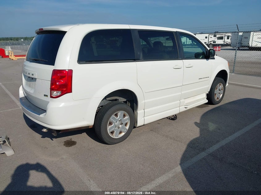 2012 DODGE GRAND CARAVAN auction photo 4