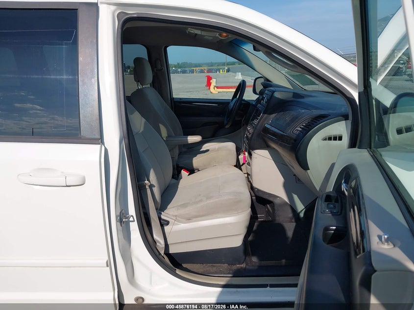 2012 DODGE GRAND CARAVAN auction photo 5