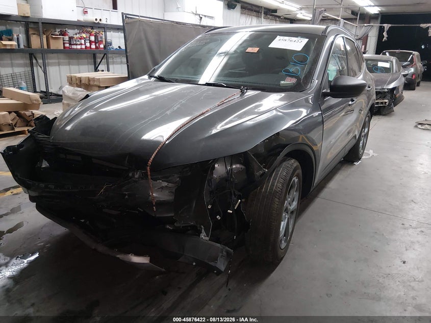 2025 Ford Escape, Front End, IAAI, VIN 1FMCU0MN9SUA62222 — photo 2