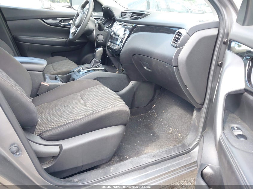 2017 NISSAN ROGUE SPORT auction photo 5