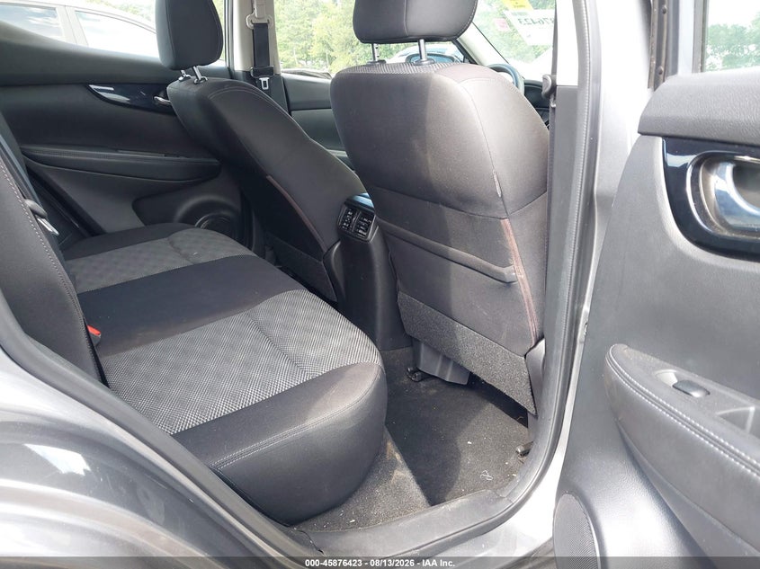 2017 NISSAN ROGUE SPORT auction photo 8