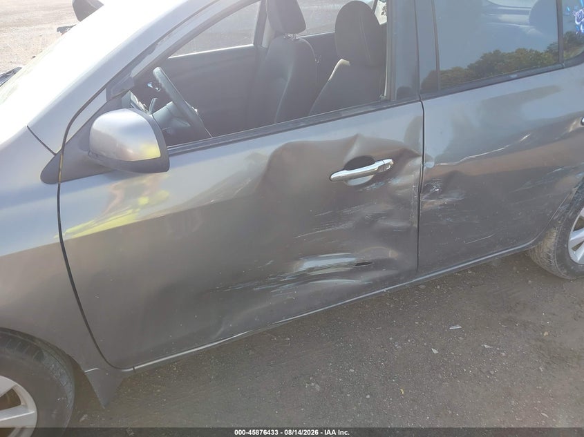 2014 NISSAN VERSA auction photo 6