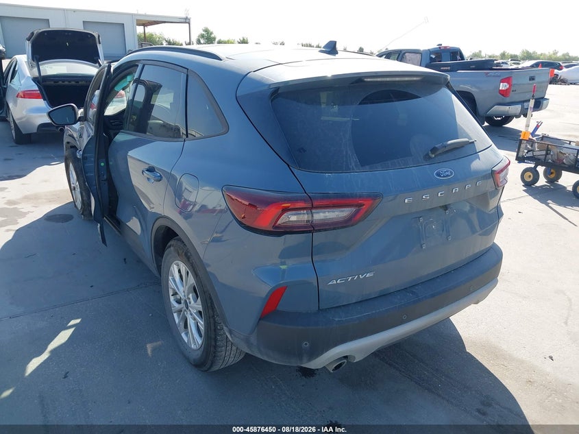 Vin: 1fmcu0gn8sua36688, lot: 46375446, ford escape active 20253