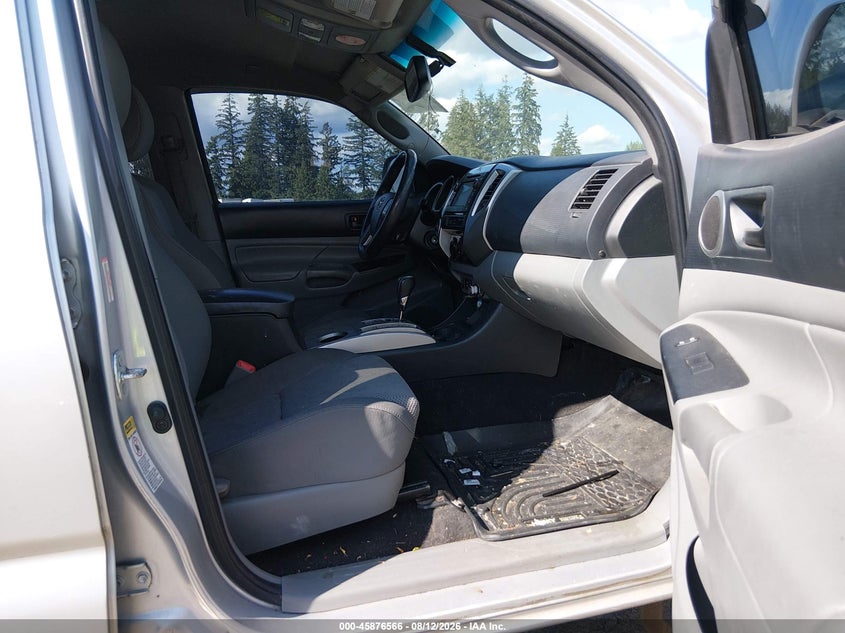 2013 TOYOTA TACOMA auction photo 5