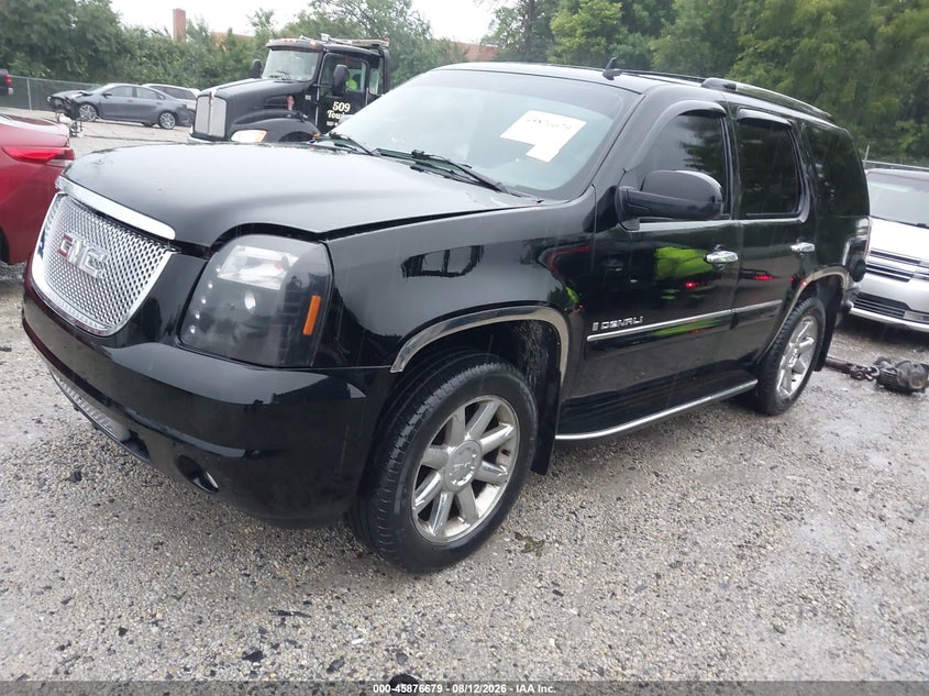 2007 GMC YUKON DENALI auction photo 2