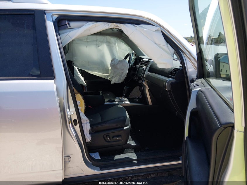 2016 TOYOTA 4RUNNER auction photo 5