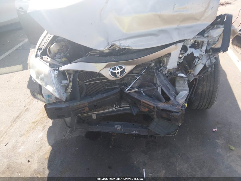 2009 TOYOTA CAMRY HYBRID auction photo 6
