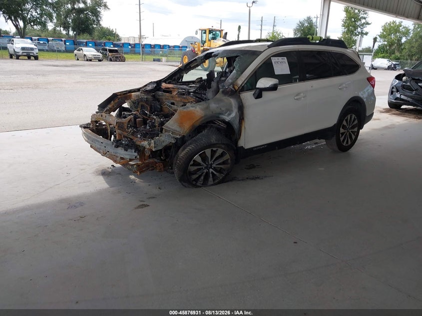 2015 SUBARU OUTBACK auction photo 2