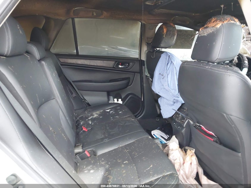 2015 SUBARU OUTBACK auction photo 8