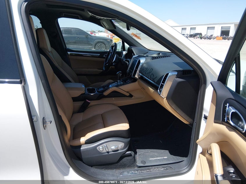 PORSCHE CAYENNE 2017 VIN WP1AA2A23HKA90627