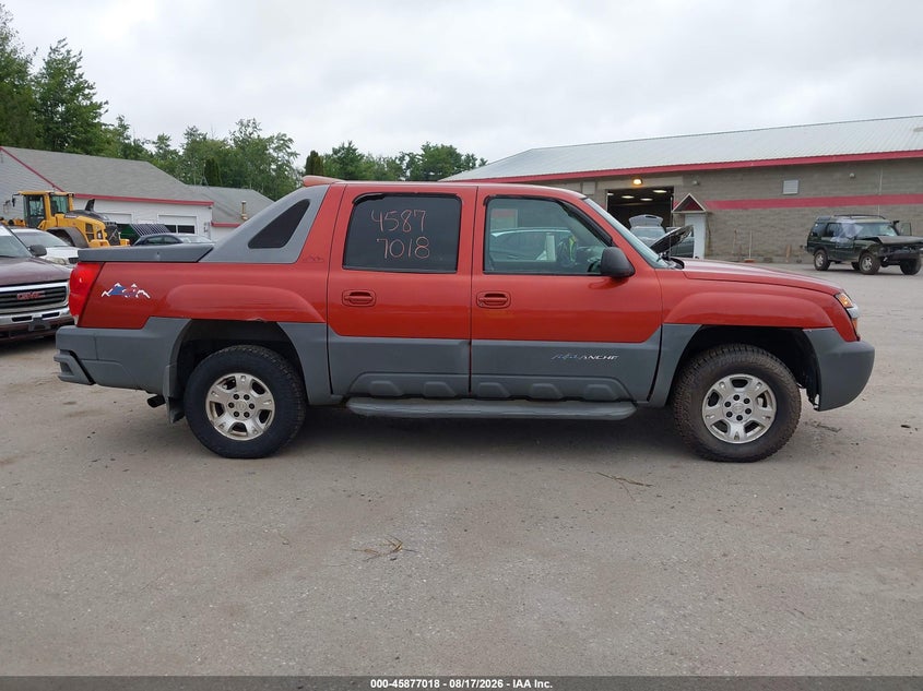 2002 CHEVROLET AVALANCHE SPORT UTILITY VEHICLE 5.3L V-8 285HP