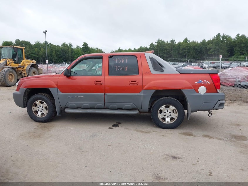 2002 CHEVROLET AVALANCHE SPORT UTILITY VEHICLE 5.3L V-8 285HP