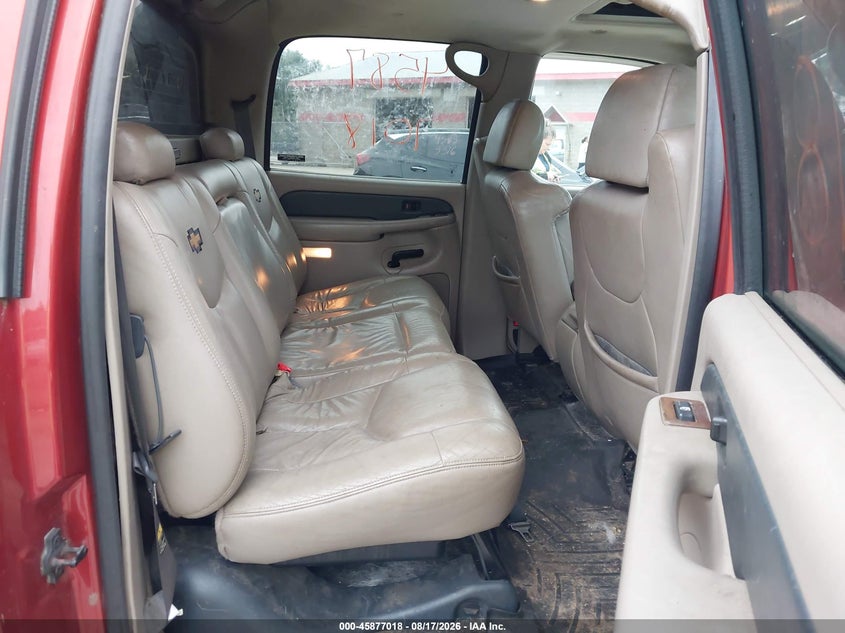 2002 CHEVROLET AVALANCHE SPORT UTILITY VEHICLE 5.3L V-8 285HP