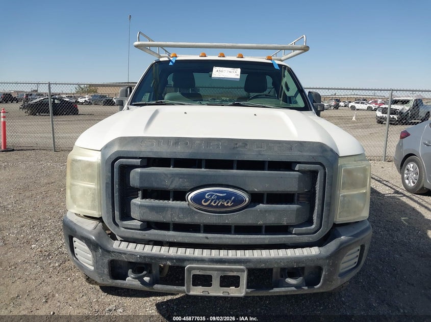 2011 FORD F-350 CHASSIS auction photo 6