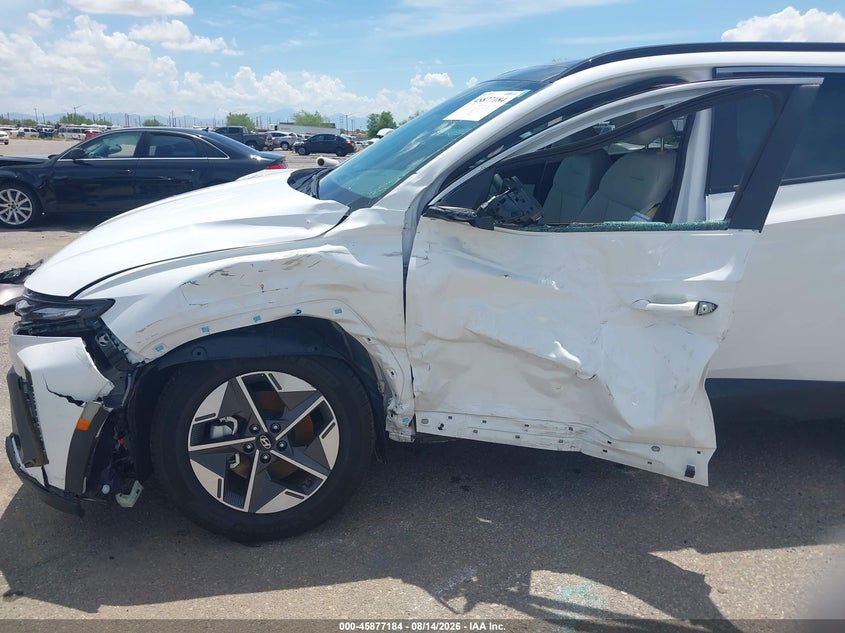 2025 HYUNDAI TUCSON HYBRID auction photo 6
