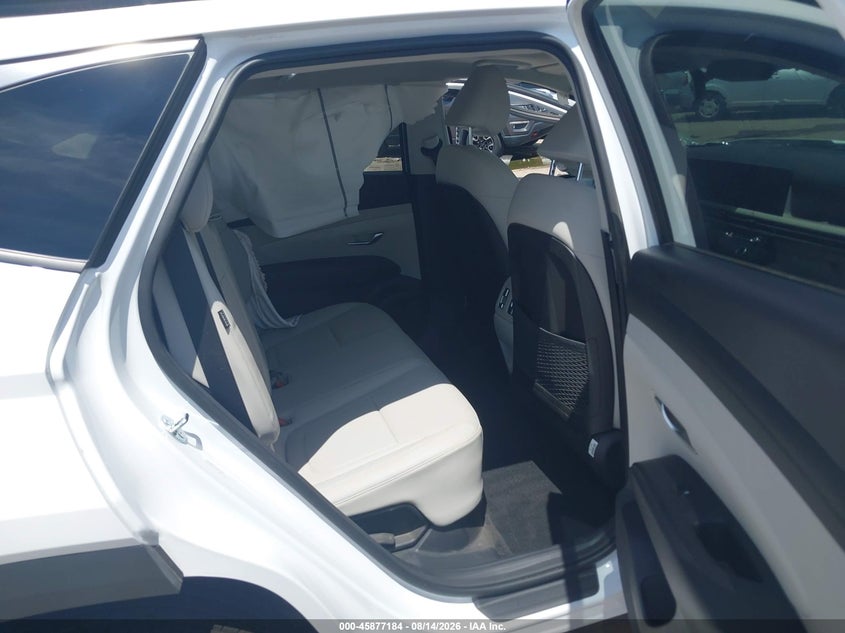 2025 HYUNDAI TUCSON HYBRID auction photo 8