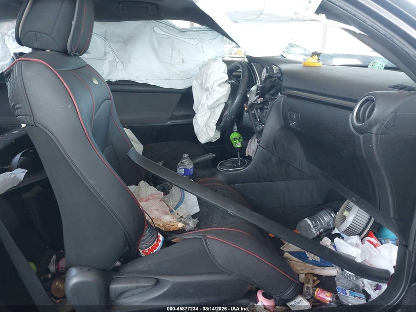 2015 SCION TC auction photo 5