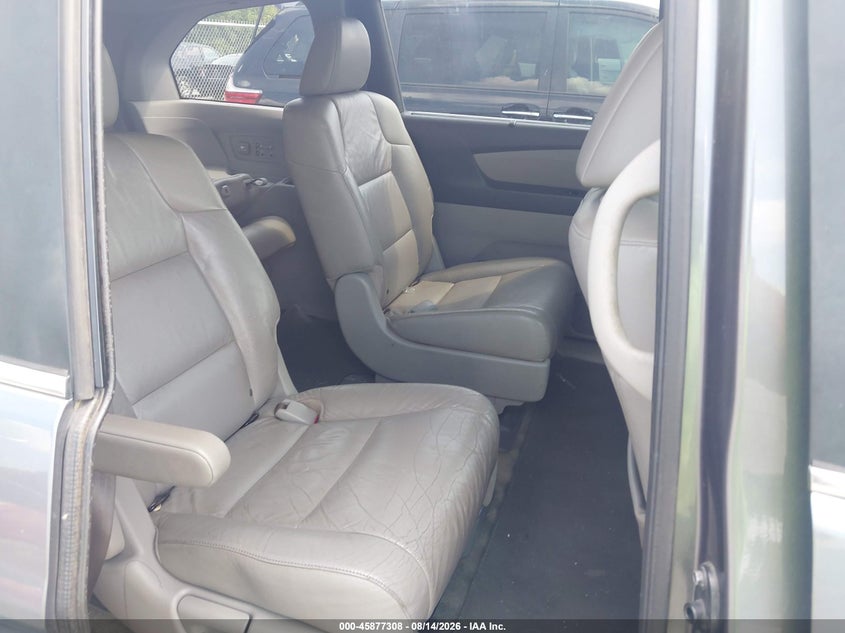 2011 HONDA ODYSSEY auction photo 8
