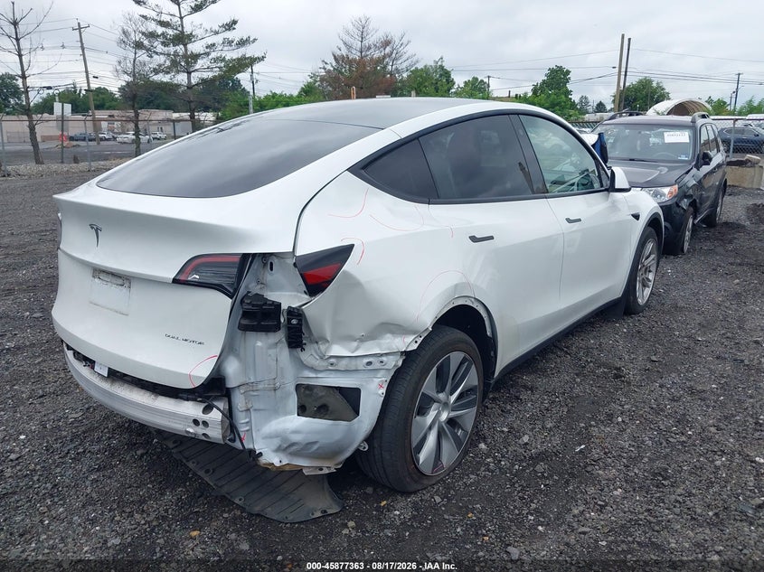 2023 TESLA MODEL Y auction photo 4