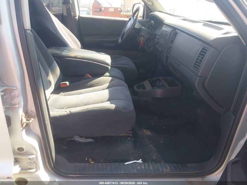 2004 DODGE DAKOTA auction photo 5