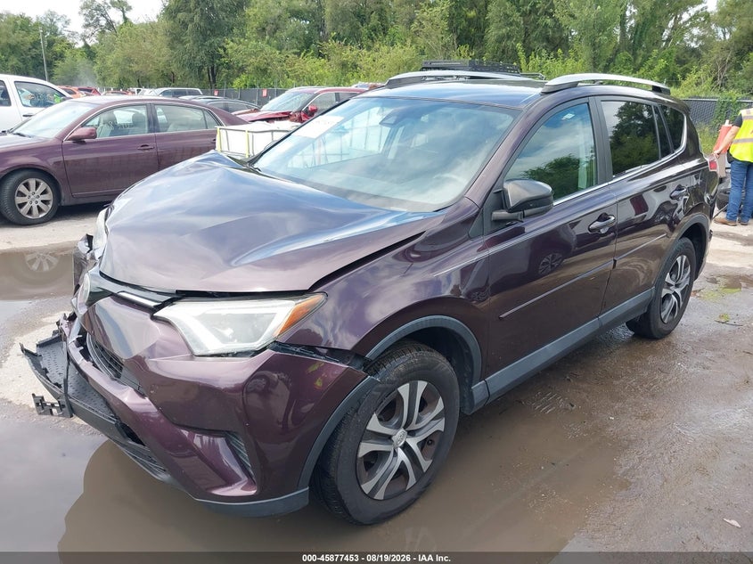 2017 Toyota RAV 4, Удар спереди, IAAI, VIN 2T3ZFREV2HW333760 — фото 2