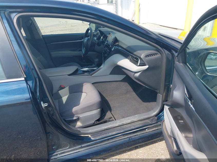 2021 TOYOTA CAMRY auction photo 5